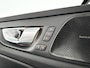 Volvo V60 Cross Country B5 AWD Ultimate | Panoramadak | 360° camera | Head-up display | Harman Kardon | Stoel- en Stuurverwarming