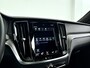 Volvo V60 T6 Plug-in hybrid AWD Ultimate Dark | Panoramadak | Parkeercamera | Head-up display | Harman Kardon | Stoel- en Stuurverwarming