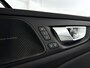 Volvo V60 T6 Plug-in hybrid AWD Ultimate Dark | Panoramadak | Parkeercamera | Head-up display | Harman Kardon | Stoel- en Stuurverwarming