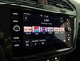 Volkswagen Tiguan 1.5 TSI R-Line Business+ - Carplay / Lane assist / Elek. trekh.