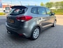 Kia Carens 1.6 GDi ComfortLine, 7-Pers. Camera, Navi, Cruise, Clima