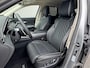 Genesis GV70 AWD SPORT / Fabrieksgarantie tot 06-2029 / SOH 98,7% / 1.800 kg Trekgewicht / Schuif-/Kanteldak / Keyless Entry/Start / Apple Carplay Android Auto / Stuur- Stoel & Achterbank verwarming / Elektische Achterklep / Stoelventilatie / 360/Rondomzicht camera / CCS Snelladen / 20" Velgen /