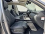 Genesis GV70 AWD SPORT / Fabrieksgarantie tot 06-2029 / SOH 98,7% / 1.800 kg Trekgewicht / Schuif-/Kanteldak / Keyless Entry/Start / Apple Carplay Android Auto / Stuur- Stoel & Achterbank verwarming / Elektische Achterklep / Stoelventilatie / 360/Rondomzicht camera / CCS Snelladen / 20" Velgen /