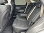 Genesis GV70 AWD SPORT / Fabrieksgarantie tot 06-2029 / SOH 98,7% / 1.800 kg Trekgewicht / Schuif-/Kanteldak / Keyless Entry/Start / Apple Carplay Android Auto / Stuur- Stoel & Achterbank verwarming / Elektische Achterklep / Stoelventilatie / 360/Rondomzicht camera / CCS Snelladen / 20" Velgen /