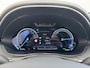 Genesis GV70 AWD SPORT / Fabrieksgarantie tot 06-2029 / SOH 98,7% / 1.800 kg Trekgewicht / Schuif-/Kanteldak / Keyless Entry/Start / Apple Carplay Android Auto / Stuur- Stoel & Achterbank verwarming / Elektische Achterklep / Stoelventilatie / 360/Rondomzicht camera / CCS Snelladen / 20" Velgen /
