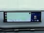 Genesis GV70 AWD SPORT / Fabrieksgarantie tot 06-2029 / SOH 98,7% / 1.800 kg Trekgewicht / Schuif-/Kanteldak / Keyless Entry/Start / Apple Carplay Android Auto / Stuur- Stoel & Achterbank verwarming / Elektische Achterklep / Stoelventilatie / 360/Rondomzicht camera / CCS Snelladen / 20" Velgen /