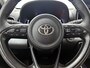 Toyota Yaris 1.5 Hybrid 115 Dynamic Comfort Pack | BTW voertuig | Dodehoek detectie | Stoel+stuurverwarming | Draadloze telefoonlader | Apple CarPlay/Android Auto | Cruise Control Adaptive | Achteruitrijcamera |