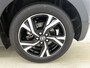 Toyota Yaris 1.5 Hybrid 115 Dynamic Comfort Pack | BTW voertuig | Dodehoek detectie | Stoel+stuurverwarming | Draadloze telefoonlader | Apple CarPlay/Android Auto | Cruise Control Adaptive | Achteruitrijcamera |