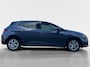 Renault Megane 1.3 - 140PK TCe Limited Automaat | Navi | Parkeersensoren | Apple CarPlay/Android Auto | Climate Control | Cruise Control | Licht & Regen Sensor | Lichtmetalen Velgen | Keyless |