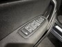 Renault Megane 1.3 - 140PK TCe Limited Automaat | Navi | Parkeersensoren | Apple CarPlay/Android Auto | Climate Control | Cruise Control | Licht & Regen Sensor | Lichtmetalen Velgen | Keyless |