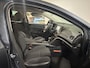 Renault Megane 1.3 - 140PK TCe Limited Automaat | Navi | Parkeersensoren | Apple CarPlay/Android Auto | Climate Control | Cruise Control | Licht & Regen Sensor | Lichtmetalen Velgen | Keyless |