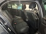 Renault Megane 1.3 - 140PK TCe Limited Automaat | Navi | Parkeersensoren | Apple CarPlay/Android Auto | Climate Control | Cruise Control | Licht & Regen Sensor | Lichtmetalen Velgen | Keyless |