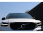 Volvo XC40 2.0 T5 AWD R-Design 248PK (Panoramadak Sportleder Carplay Navi/Camera HarmanKardon Trekhaak Full-Led 19Inch PrivacyGlass Pdc V+A)