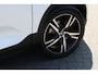 Volvo XC40 2.0 T5 AWD R-Design 248PK (Panoramadak Sportleder Carplay Navi/Camera HarmanKardon Trekhaak Full-Led 19Inch PrivacyGlass Pdc V+A)