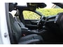 Volvo XC40 2.0 T5 AWD R-Design 248PK (Panoramadak Sportleder Carplay Navi/Camera HarmanKardon Trekhaak Full-Led 19Inch PrivacyGlass Pdc V+A)