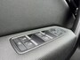 Renault Captur 1.3 TCe 140 Intens / Trekhaak (1200 KG Trekgewicht) / Stoelverwarming / Stuurverwarming /  Voorruitverwarming / Dode Hoek Detectie / All Season  Banden / 360 Graden Camera/ Apple Carplay