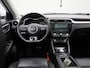 MG MG ZS EV Luxury 45 kWh | panoramadak | Lichtmetalen velgen | stoel verwarming | Camera | navigatie |
