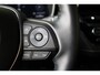 Toyota Corolla Hybrid 140 Dynamic, Parkeersensoren , Stuur en stoelverwarming, Camera, Sensoren, Apple Carplay / Android Auto, Keyless!