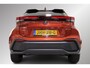 Toyota C-HR / C-HR+ 2.0 Plug-in Hybrid 220 Dynamic, Zwarte 18" inch velgen & Logo's, Oranje Accenten en Remklauwen, Stuur & Stoelverwarming!