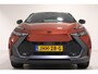 Toyota C-HR / C-HR+ 2.0 Plug-in Hybrid 220 Dynamic, Zwarte 18" inch velgen & Logo's, Oranje Accenten en Remklauwen, Stuur & Stoelverwarming!