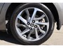 Toyota Yaris 1.5 Hybrid Premium, Pano, Halfleder, Parkeerhulpcamera, Dealer onderhouden!