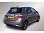 Toyota Yaris 1.5 Hybrid Premium, Pano, Halfleder, Parkeerhulpcamera, Dealer onderhouden!