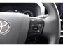 Toyota C-HR / C-HR+ 1.8 Hybrid 140 First Edition, Limited Bi-Tone Stoel- Stuurverwarming, Apple Carplay/Android auto, Elektrische Achterklep!