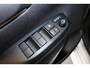 Toyota Yaris 1.5 Hybrid 130 Executive Draadloos Apple Carplay & Android Auto, Stuurverwarming, Parkeersensoren, Stoelverwarming, 17 inch LM velgen!