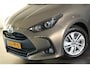 Toyota Yaris 1.5 Hybrid 115 Active, Lichtmetalen Velgen, Camera, Apple Carplay, Android Auto!