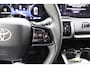Toyota Urban Cruiser Dynamic 61,1 kWh, Navi, Apple Carplay, Android Auto, Adaptieve cruise control, Stoel / stuurverwarming.