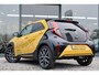 Toyota Aygo X Hybrid 115 GR Sport, JBL Audio, Apple Carplay / Android Auto, Parkeercamera, Draadloos oplader, Gezichtscamera, Keyless Entry.