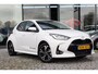 Toyota Yaris 1.5 Hybrid 115 Dynamic, Comfort pack, BSM, Stoel en stuurverwarming, Lendesteun, Apple Carplay / Android Auto.