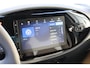 Toyota Aygo X Hybrid 115 play Green, Lm velgen, Getinte ramen, All season banden, Groene Remklauwen.