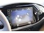 Toyota Aygo X Hybrid 115 play Green, Lm velgen, Getinte ramen, All season banden, Groene Remklauwen.