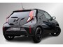 Toyota Aygo X Hybrid 115 Play. Apple Carplay, Extra Getint glas, Android Auto, Adaptieve cruise control, Parkeercamera, Road sign assist.