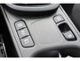 Toyota Yaris Cross 1.5 Hybrid 115 Dynamic, Comfort pack, €2.500 Inruil Voordeel! BSM, Parkeersensoren, Stoel en stuurverwarming.