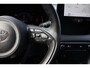 Toyota Yaris 1.5 Hybrid 115 Dynamic Limited Parkeersensoren, Stoelverwarming, Apple Carplay / Android Auto.