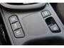 Toyota Yaris 1.5 Hybrid 115 Dynamic Limited Parkeersensoren, Stoelverwarming, Apple Carplay / Android Auto.