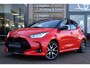 Toyota Yaris 1.5 Hybrid Launch Edition, Parkeersensoren , Navigatie , Stoelverwarming , Head-Up-Display