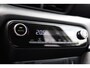 Toyota Yaris 1.5 Hybrid 115 Dynamic Limited Parkeersensoren, Stoelverwarming, Apple Carplay / Android Auto.