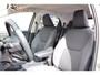 Toyota Yaris 1.5 Hybrid 115 Dynamic Limited Parkeersensoren, Stoelverwarming, Apple Carplay / Android Auto.