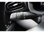 Toyota Yaris 1.5 Hybrid 115 Dynamic Limited Parkeersensoren, Stoelverwarming, Apple Carplay / Android Auto.