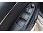 Toyota Yaris 1.5 Hybrid 115 Dynamic Limited Parkeersensoren, Stoelverwarming, Apple Carplay / Android Auto.