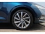 Skoda Octavia Combi 1.0 e-TSI Business Edition Plus Trekhaak 17 inch LMV Virtual Cockpit Stoelverwarming Navigatie Sfeerverlichting Adaptive Cruise