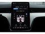 Volvo EX90 Twin Motor Performance Ultra 7p. 111 kWh | Panoramadak | Semi elektrische trekhaak | Luchtvering | Voorstoelen verwarmbaar met massagefunctie | Verwarmbaar stuurwiel | Verwarmbare achterbank | Adaptieve Cruise Control | Alarmklasse 3 | Visual Park Assist |