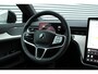 Volvo EX90 Twin Motor Performance Ultra 7p. 111 kWh | Panoramadak | Semi elektrische trekhaak | Luchtvering | Voorstoelen verwarmbaar met massagefunctie | Verwarmbaar stuurwiel | Verwarmbare achterbank | Adaptieve Cruise Control | Alarmklasse 3 | Visual Park Assist |