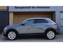 Volkswagen T-Roc 1.5 TSI 150pk DSG Life Business *Facelift* Virtual App-Connect 17inch LM Stoelverwarming *Zeer Nette T-Roc* 45226km!