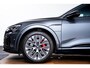 Audi Q8 e-tron 55 quattro S Edition 115 kWh Panoramadak - Head up - Adaptieve Cruise Control - Elektrisch verstelbaar stuurwiel - Servosluiting - Parkeerassistent - S Sportstoelen -