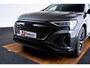 Audi Q8 e-tron 55 quattro S Edition 115 kWh Panoramadak - Head up - Adaptieve Cruise Control - Elektrisch verstelbaar stuurwiel - Servosluiting - Parkeerassistent - S Sportstoelen -