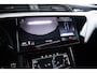 Audi Q8 e-tron 55 quattro S Edition 115 kWh Panoramadak - Head up - Adaptieve Cruise Control - Elektrisch verstelbaar stuurwiel - Servosluiting - Parkeerassistent - S Sportstoelen -
